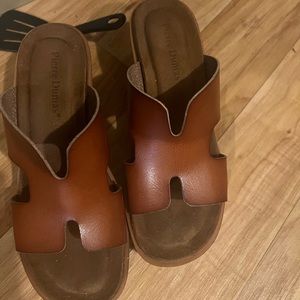 Pierre Dumas sandals